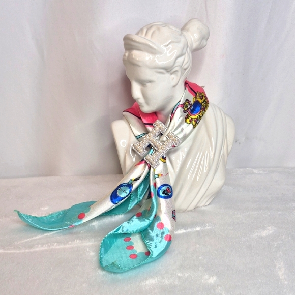 Artremis Sculpture/Figurine - Picture 3 of 17